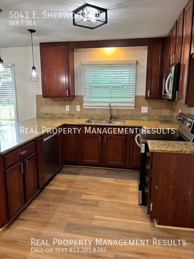 Photo - 5041 E Sherwood Dr