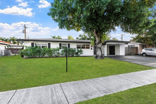 Photo - 1472 NE 62nd St