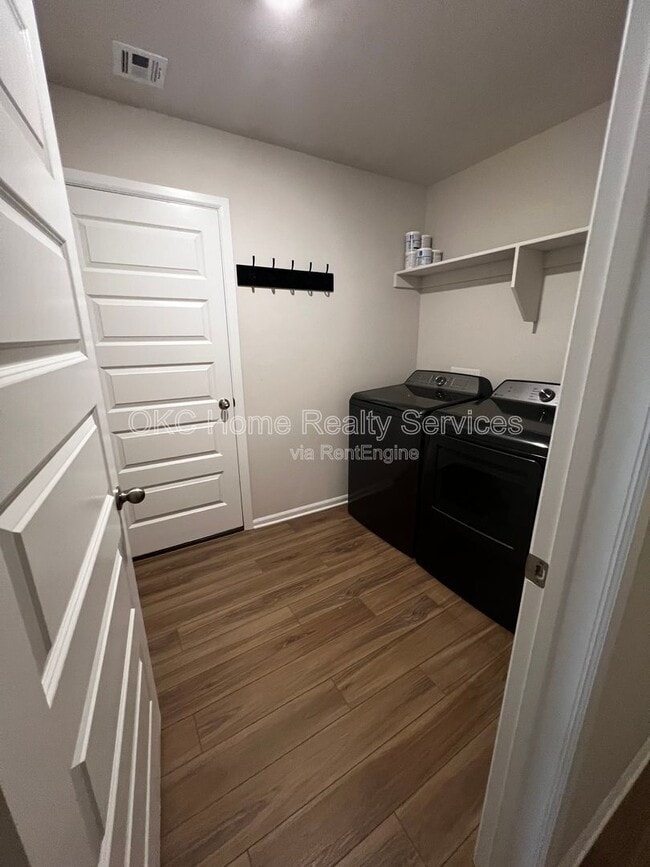 Photo - 14224 Trickling Wy