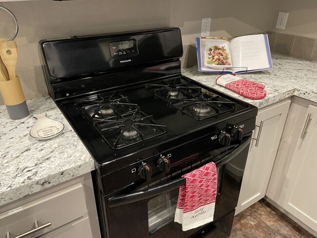 Photo - 19225 N Cave Creek Rd