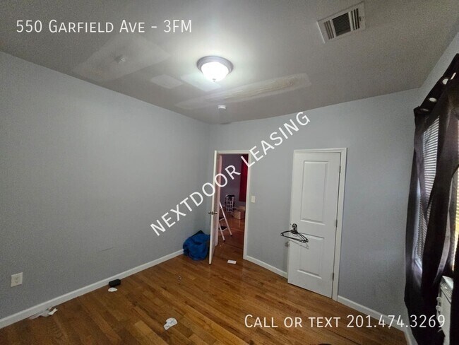 Photo - 550 Garfield Ave Unit 3FM