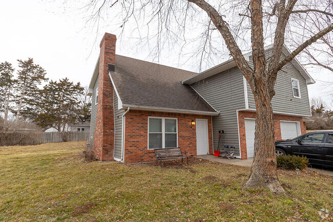 Building Photo - 1901 Mirtle Grove Ct Rental