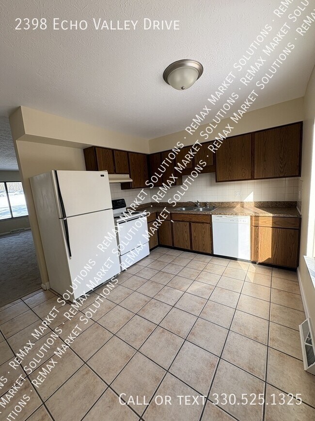 Photo - 2398 Echo Valley Dr