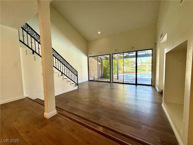 Photo - 920 Pinehurst Dr