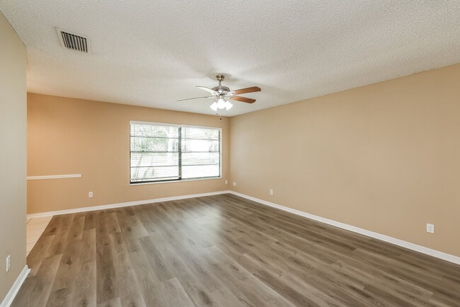 Photo - 167 NE Twylite Terrace