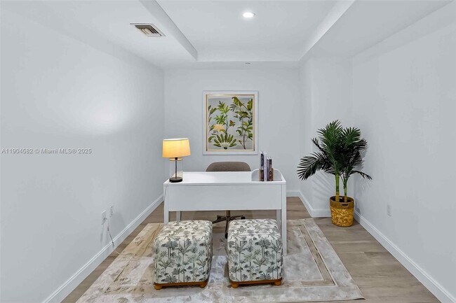 Photo - 45 SW 9th St Unit 3704