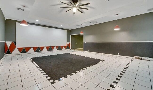 Photo - Huge Home Minutes from Downtown Tulsa