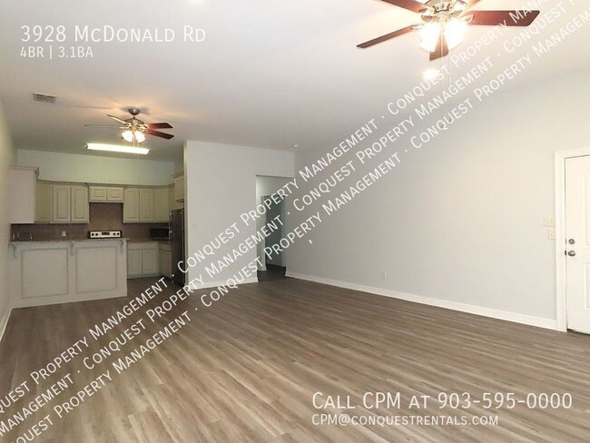 Spacious 4 Bdrm., 3.5 Bathroom! Negotiable... - Spacious 4 Bdrm., 3.5 Bathroom! Negotiable... Apartment