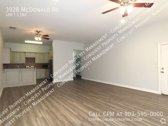 Building Photo - Spacious 4 Bdrm., 3.5 Bathroom! Negotiable... Rental