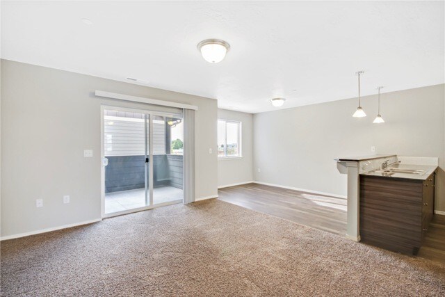 Photo - Ridgecrest Commons