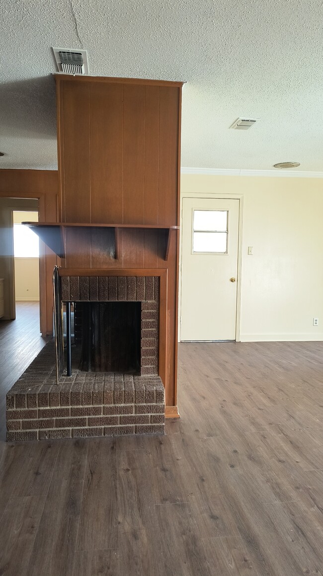 Photo - 3003 S Taft St