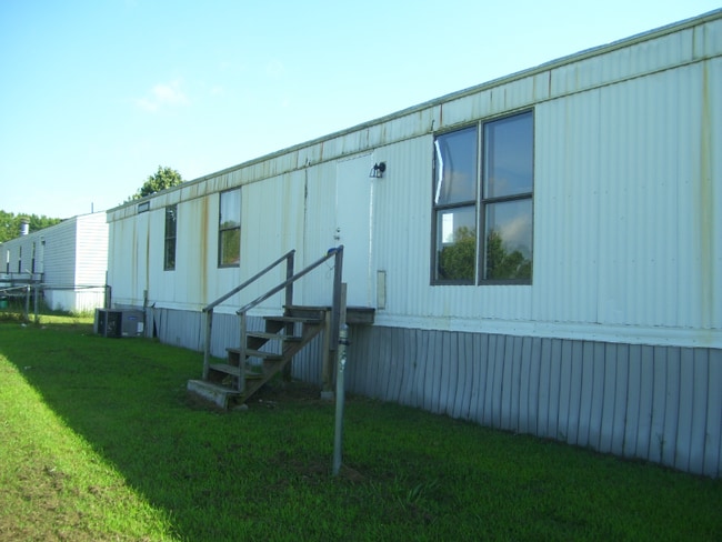 Photo - 110 Missoula Rd
