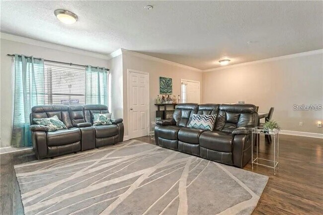 Photo - 450 S Orange Ave Unidad 1053