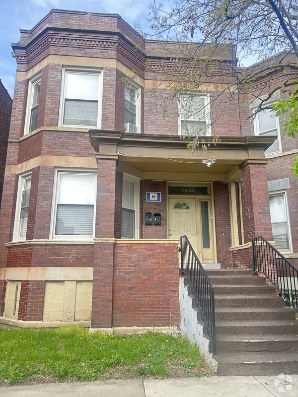 Building Photo - 7432 S Blackstone Ave Rental