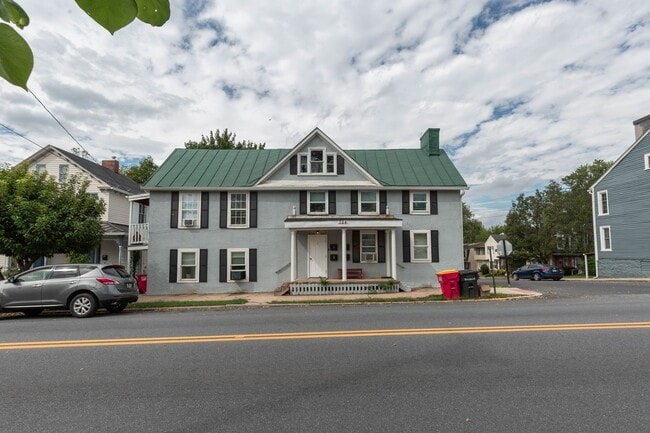 Photo - 324 E Washington St Unit 3