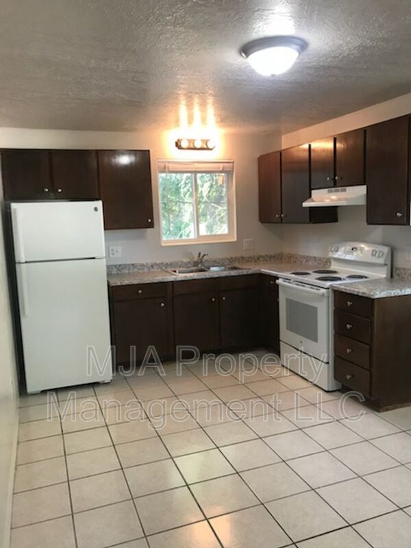 Photo - 655 S 1000 W Unit #4