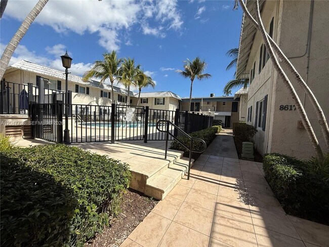 8607 SW 68th Ct Unit 24