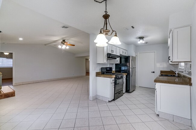 Photo - 5722 Shreveport Dr