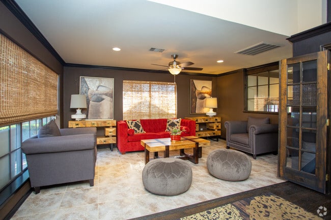 Leasing Office