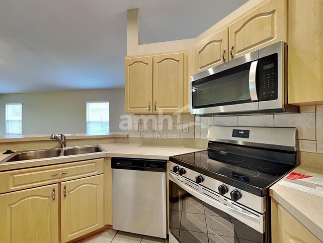 Photo - 6611 Summer Cove Dr