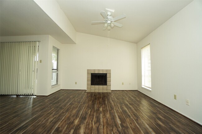 6602 Harbor Town Dr Unidad 808