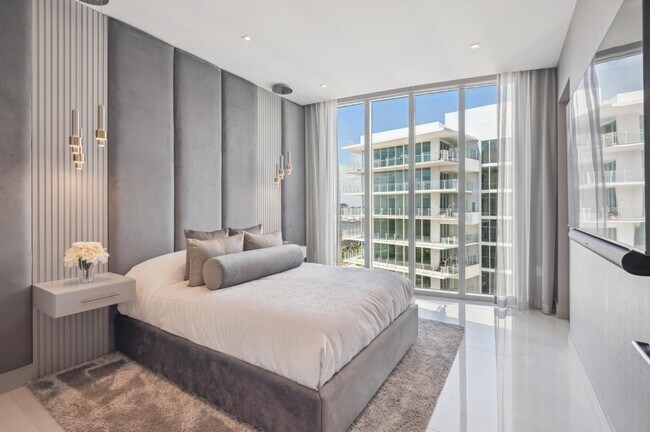 Photo - 2241 SE 17th St Unit 801