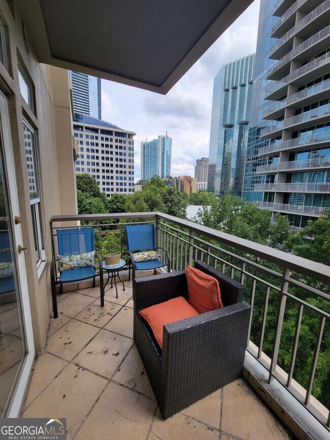 Photo - 3334 Peachtree Rd NE Unit 404