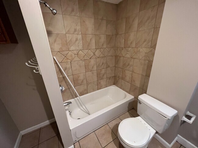 Photo - 68 Calumet St Unit 68 Calumet St. #1