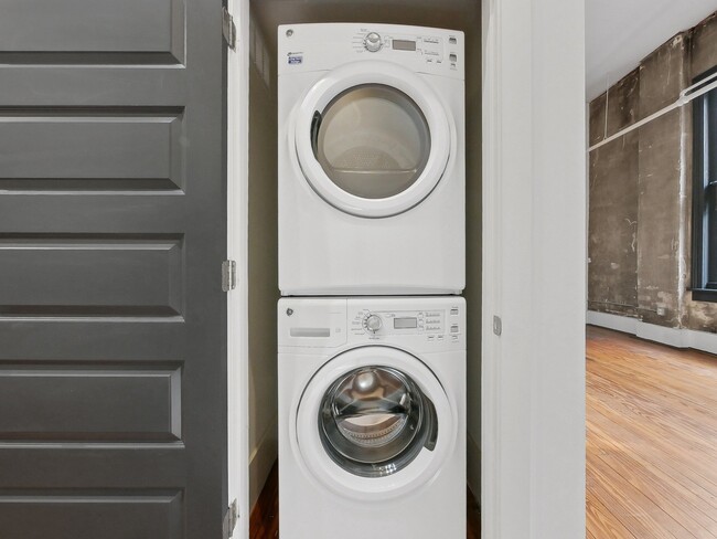 In Unit Washer and Dryer