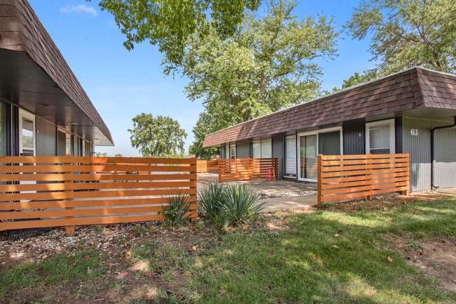 Rock Ridge Ranch Apartments