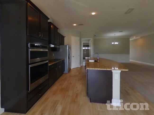 Photo - 10885 Chitwood Dr