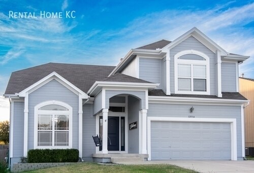 4-bedroom Split Level with Finished Lower ... - 4-bedroom Split Level with Finished Lower ... House