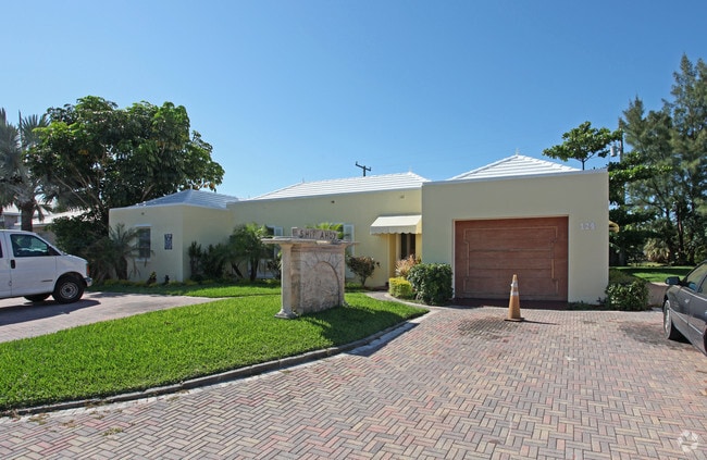 Seascape Apartments - 124