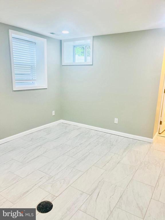 Photo - 1319 C St NE Unit B