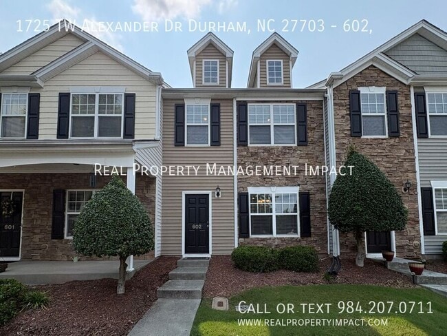 Building Photo - 1725 TW Alexander Dr
