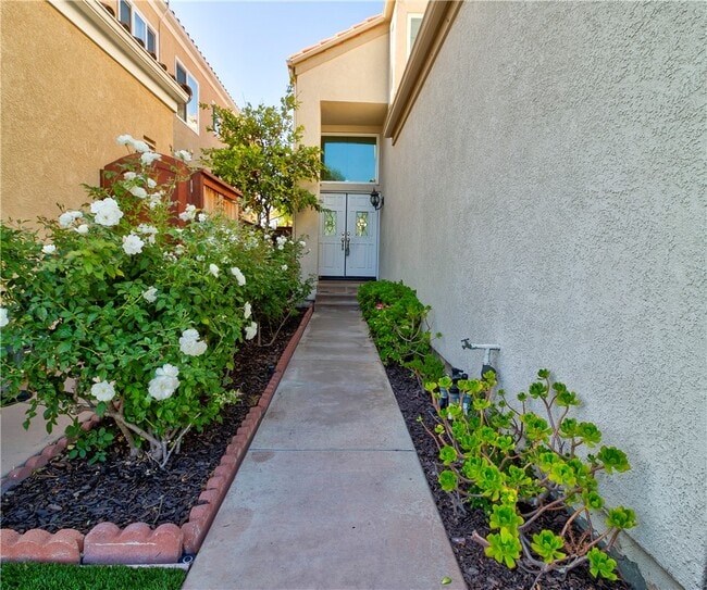 Photo - 25035 Eaton Ln