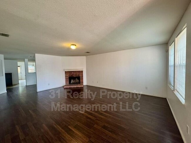 Photo - 9832 Dartmouth Dr