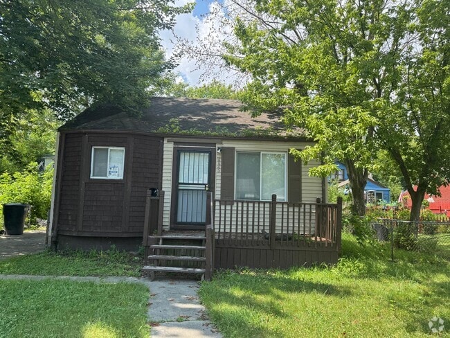 Building Photo - 4845 University Pl Rental