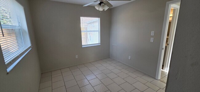 Photo - 2/1 Home in suberb location, pet friendly! Unit 1