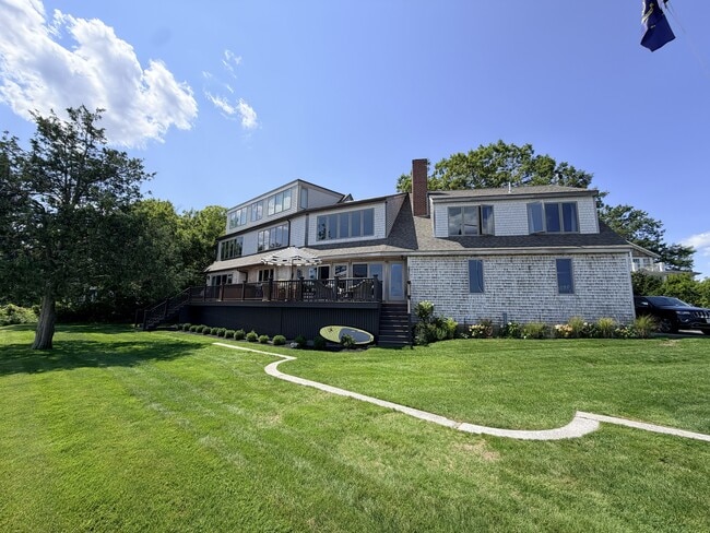 Building Photo - 106 Beach Hill Rd