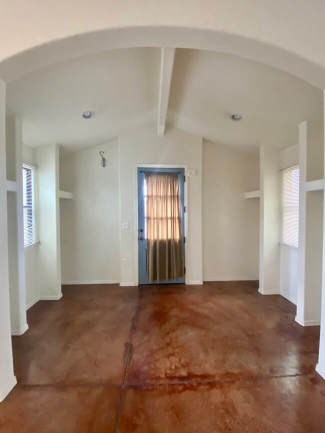 Photo - FOR RENT / Pre-Leasing