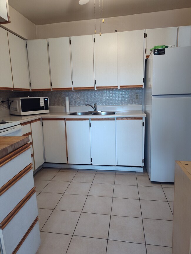 Photo - 58 Bridgeport Rd E