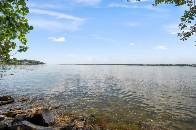 Photo - 240 Narragansett Ave Unit 2