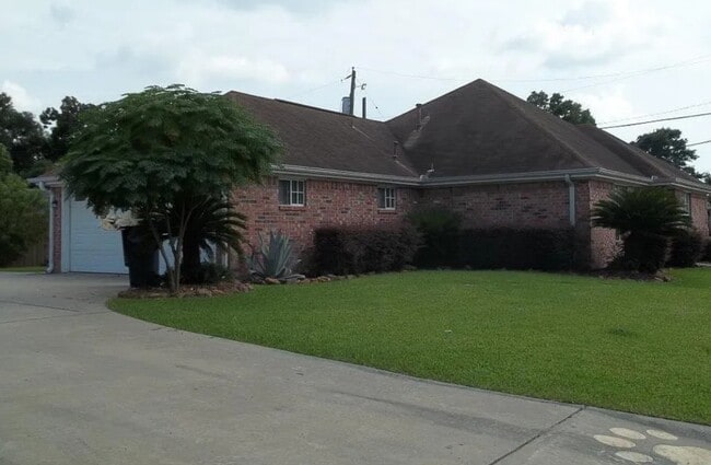 Photo - 311 Nederland Ave