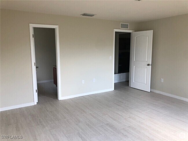 Building Photo - 1718 SW 6th Ave Rental