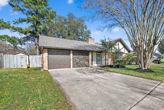 Photo - Renovated 3-Bedroom Home in West Memorial – Prime Location with Spacious Backyard