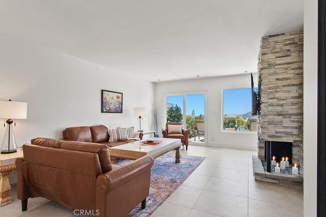 33925 Faeroe Bay