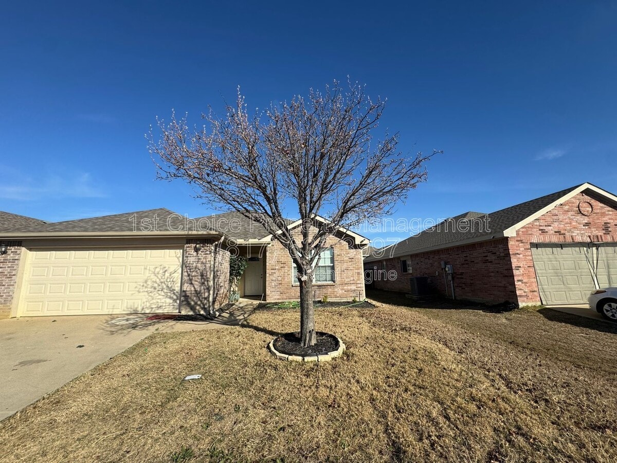 Photo - 2153 Benning Way