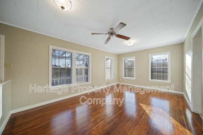 Photo - 103 Cosgrove St