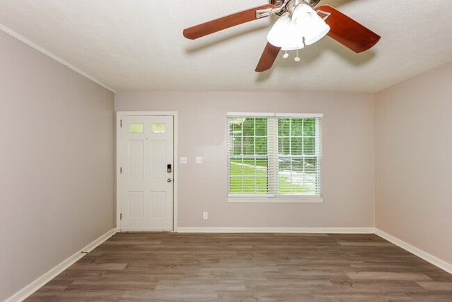 Photo - 1722 Rogina Dr